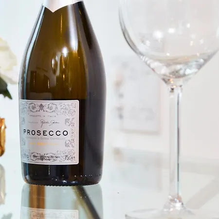 Deluxe City Centre Apt Balcony View& Free Parking! 公寓 利兹